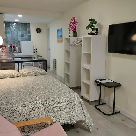 Megaleon Apartment *