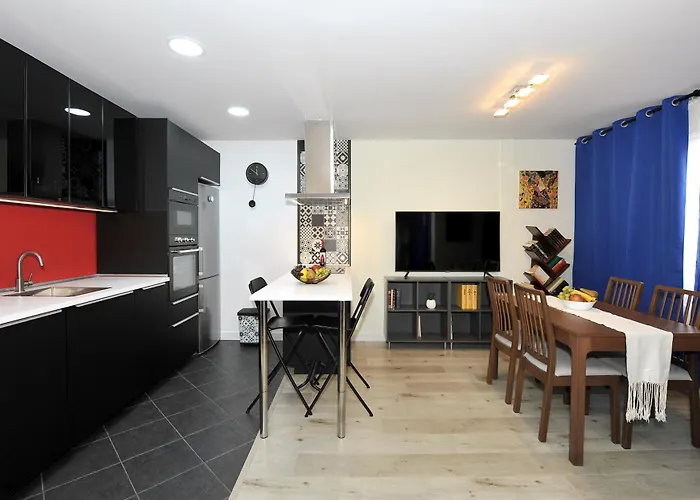 Megaleon Appartement *